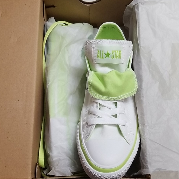Converse Shoes - Picture 1 of 7